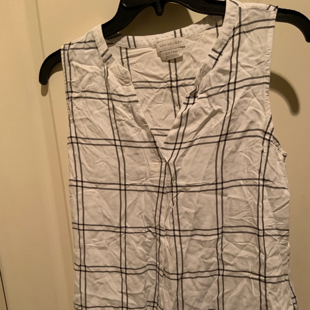 Van Heusen top